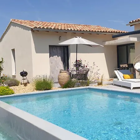 Moderne Avec Jacuzzi, Piscine Et Vue Villa *